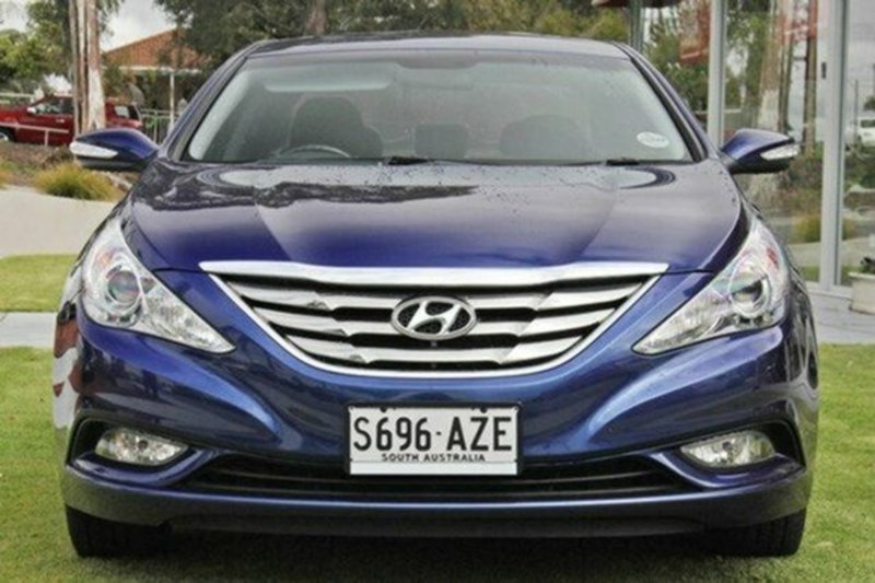 2010 HYUNDAI i45 ELITE YF