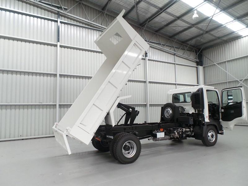 2016 HINO FC 1022 SHORT 500