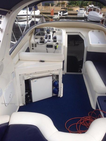 Fastlane 32 High performance speed boat