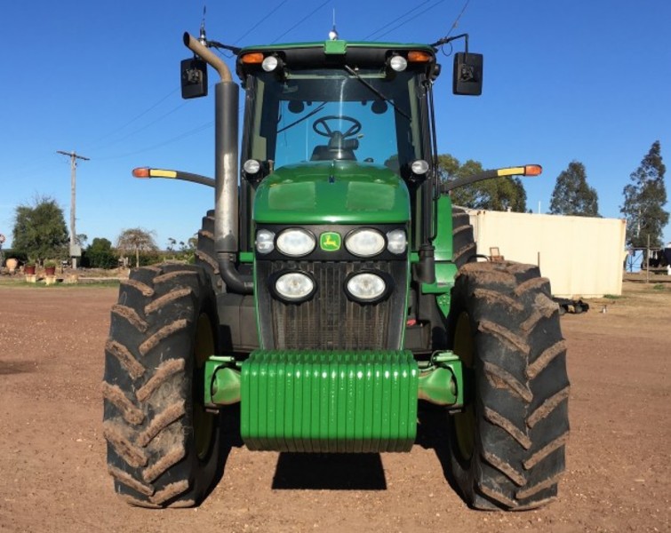 JOHN DEERE 7930 Tractor