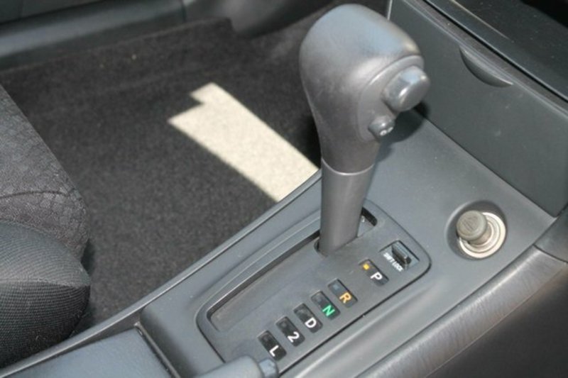 2005 TOYOTA COROLLA ASCENT SECA ZZE122R