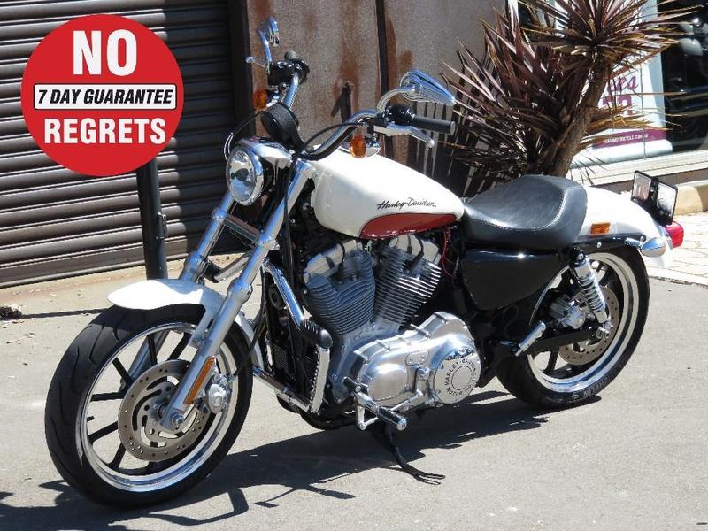 2011 HARLEY-DAVIDSON SUPERLOW 883 (XL883L)