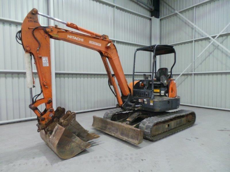 2004 HITACHI ZX50U