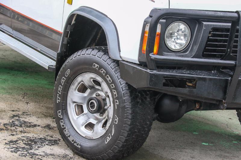 1993 FORD MAVERICK XLT