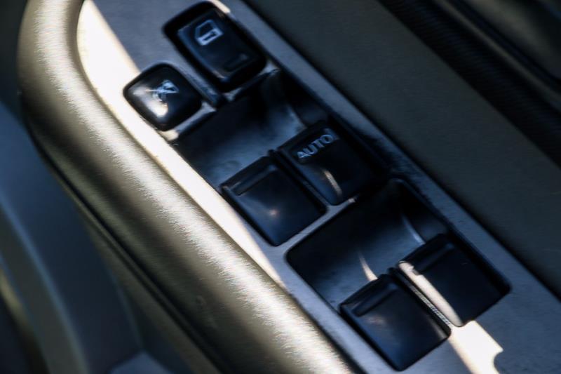 2006 NISSAN X-TRAIL Ti T30 II