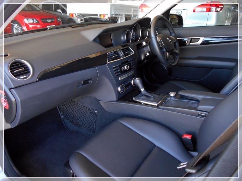 2012 MERCEDES-BENZ C200 BlueEFFICIENCY W204