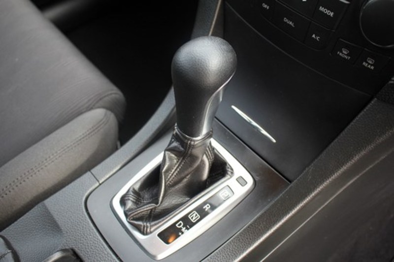 2010 SUZUKI KIZASHI XL FR