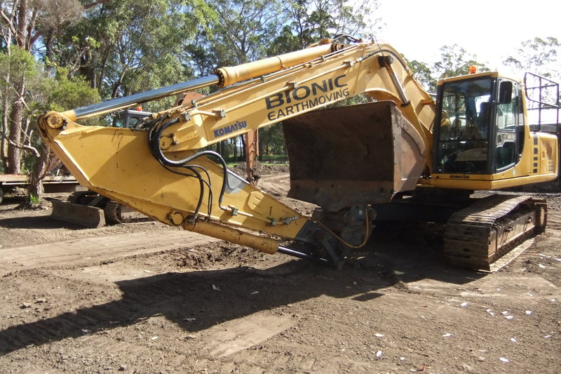 2002 KOMATSU PC220-6