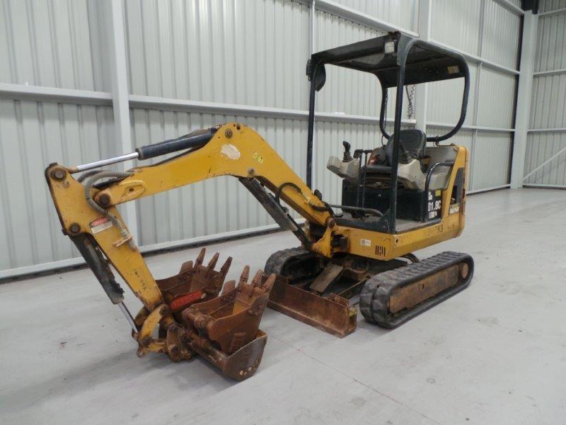 CATERPILLAR 301.8