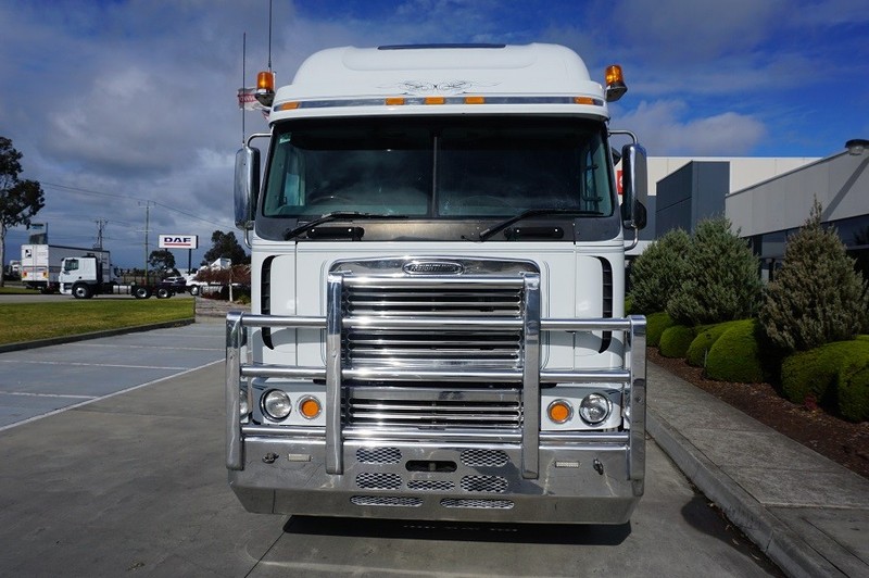2007 FREIGHTLINER Argosy 110" Hi Cab Argosy Truck