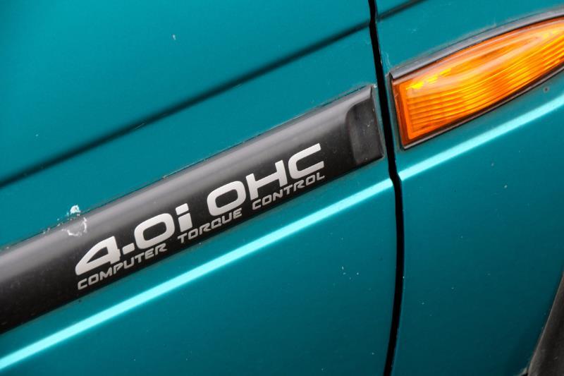 1996 FORD FALCON GLi EF II