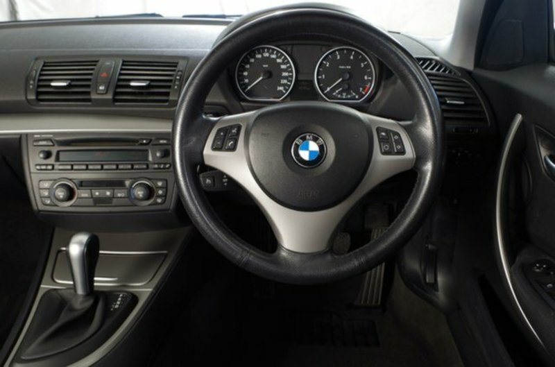 2005 BMW 120I E87
