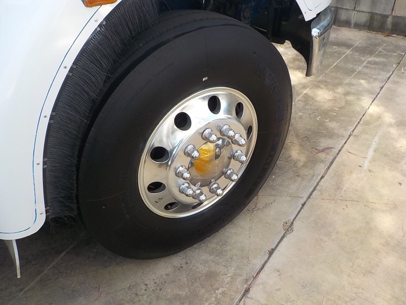 2003 STERLING LT9500 Truck