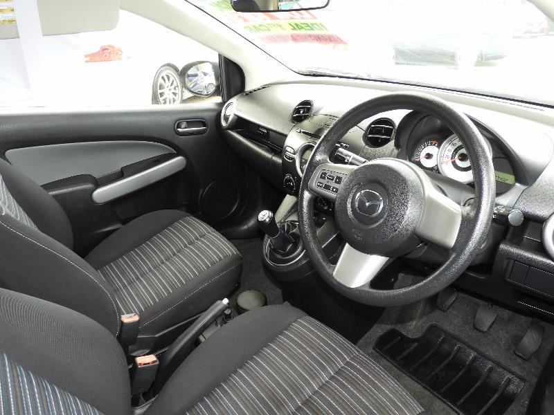 2009 MAZDA 2 Neo DE10Y1