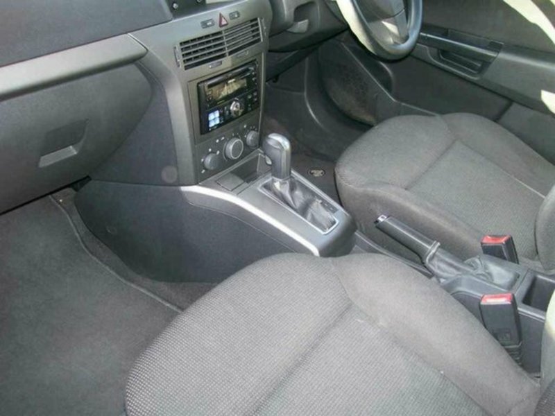 2005 HOLDEN ASTRA AH AUTO