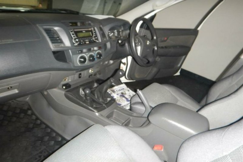 2012 TOYOTA HILUX SR (4x4) KUN26R MY12