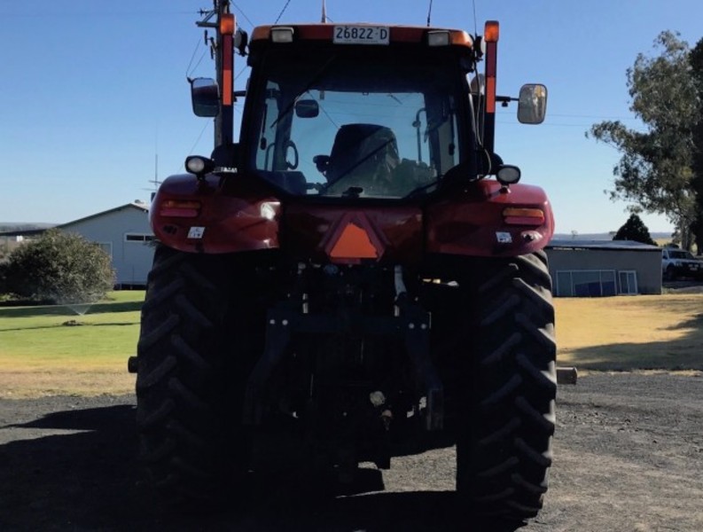 Case IH Magnum 275 Tractor