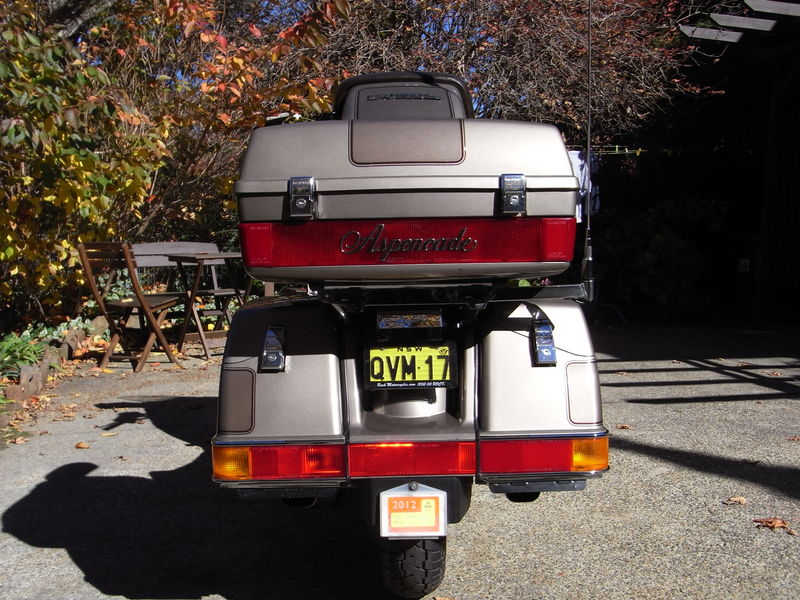 1985 HONDA GL 1200AE (GOLDWING ASPENCADE)