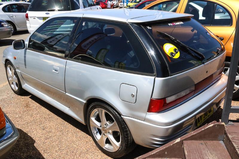 1998 SUZUKI SWIFT GTi