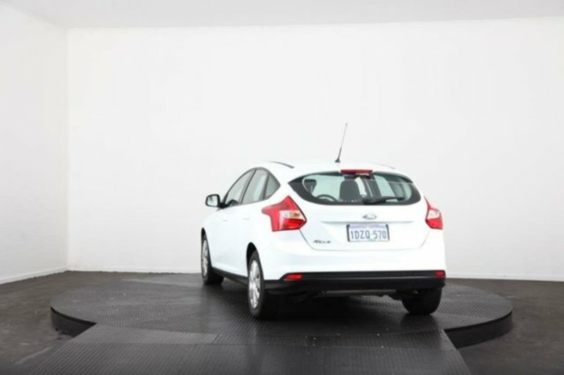 2012 FORD FOCUS AMBIENTE LW MK2