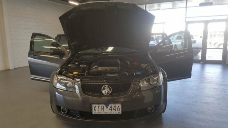 2010 HOLDEN CALAIS V VE MY10