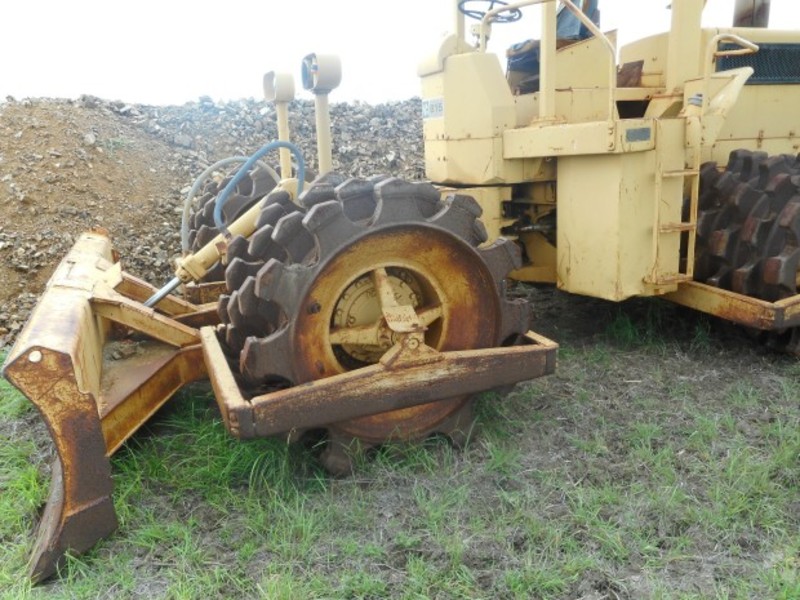 1976 CATERPILLAR 815 A Cat 3406 Compactor 815 RollerCompacting