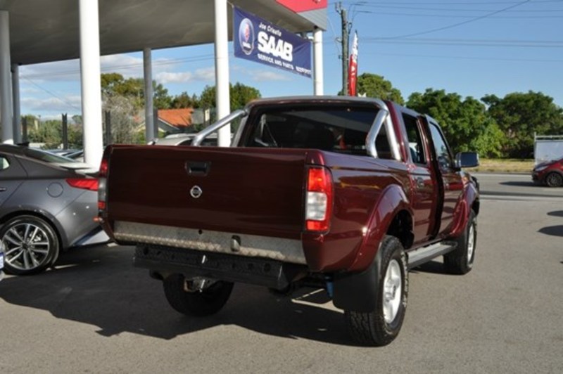 2010 NISSAN NAVARA ST-R D22 MY2010