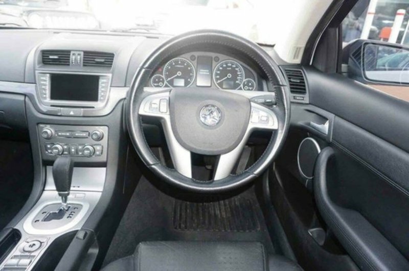 2011 HOLDEN CALAIS VE II
