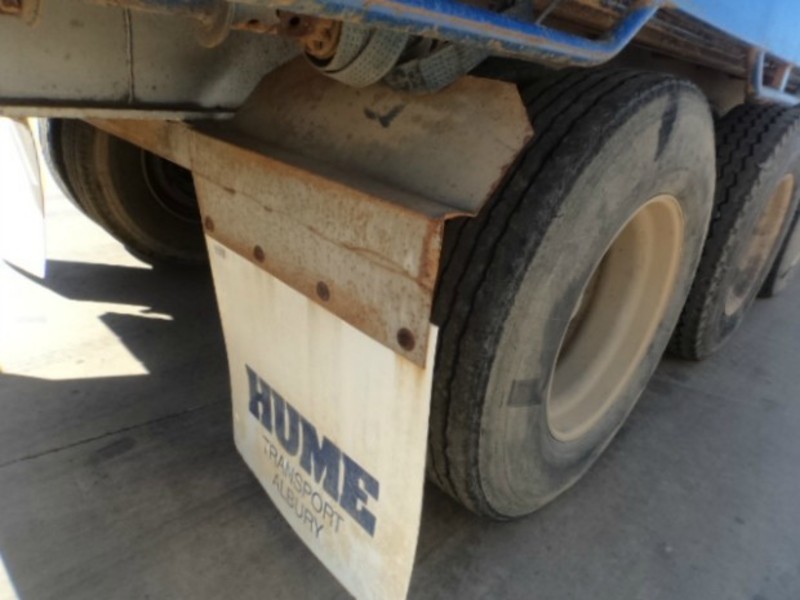 1995 Maxitrans Flat top Semi Trailer