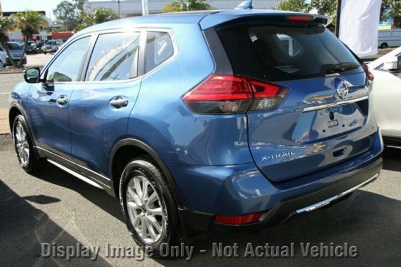 2017 NISSAN X-TRAIL