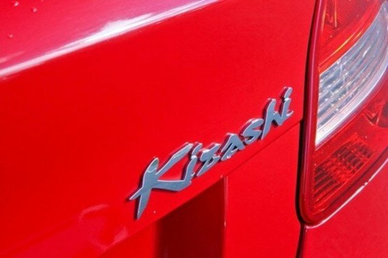 2010 SUZUKI KIZASHI XL FR