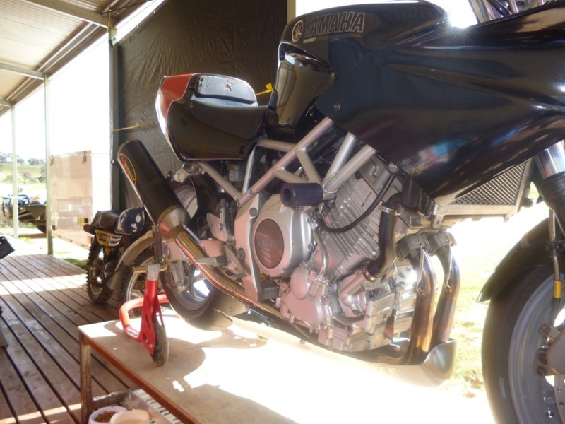 1999 YAMAHA 850CC TRX850