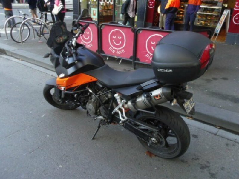 2009 KTM 990 SUPERMOTO T