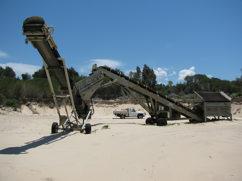 2002 MOBILE SCREENING PLANT