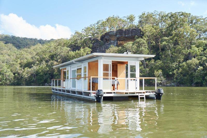 Arkiboat Houseboat