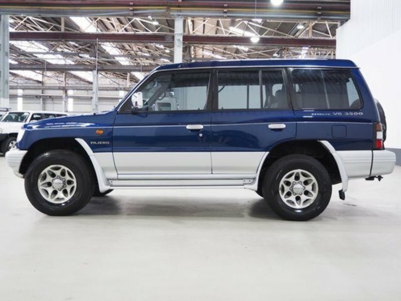 1998 MITSUBISHI PAJERO GLS LWB (4x4) NL