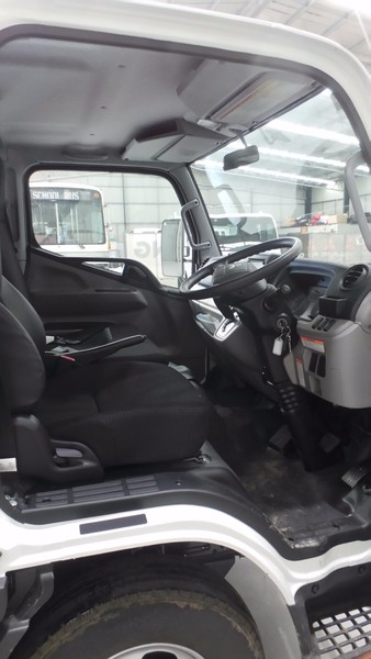 2017 FUSO Canter 515 Narrow Canter 515 Narrow Truck
