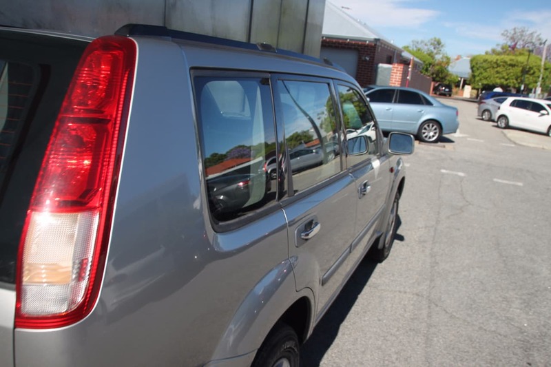 2002 NISSAN X-TRAIL ST T30