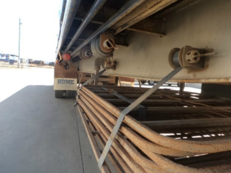 1995 Maxitrans Flat top Semi Trailer
