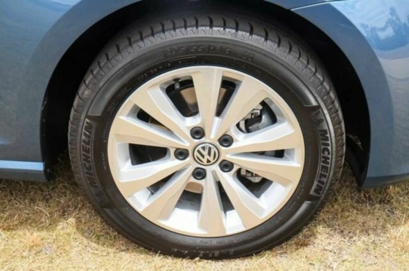 2014 VOLKSWAGEN GOLF 90 TSI COMFORTLINE AU MY14