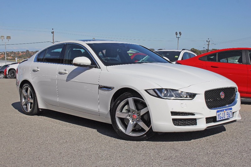 2015 JAGUAR XE 25T PRESTIGE X760