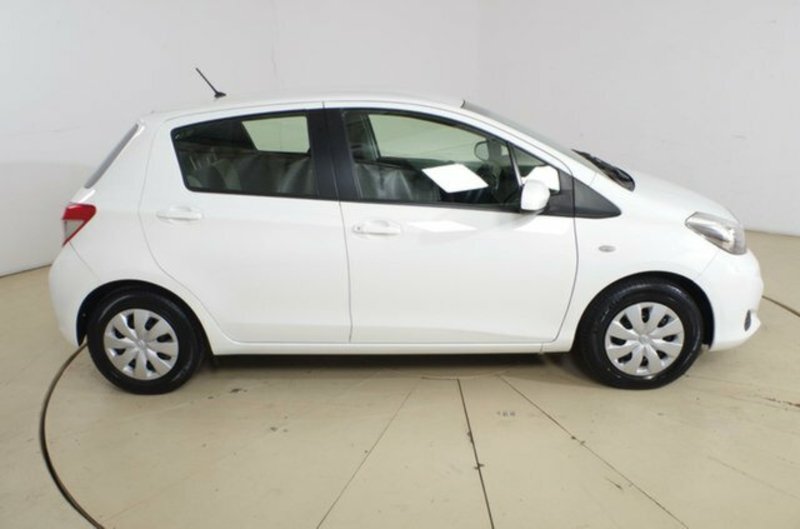 2013 TOYOTA YARIS YR NCP130R