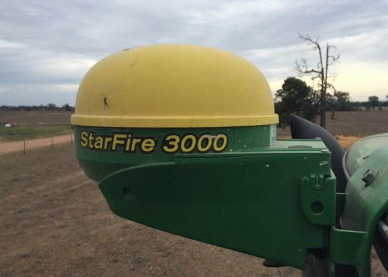 2006 JOHN DEERE 4930 Sprayer