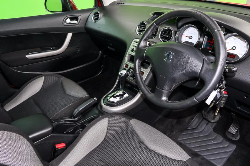 2008 PEUGEOT 308 XS HDi T7