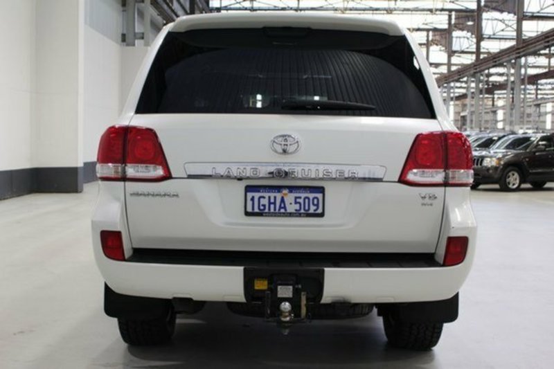 2011 TOYOTA LANDCRUISER SAHARA (4x4) UZJ200R 09 UPGRADE