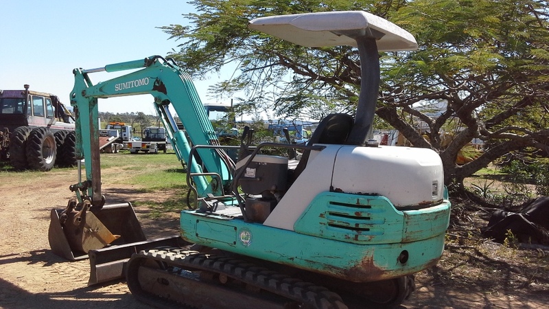 SUMITOMO 35SHJ EXCAVATOR #19335