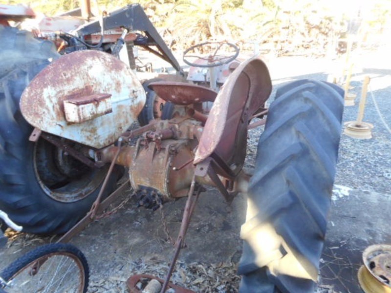 MASSEY FERGUSON Tractor Tractor