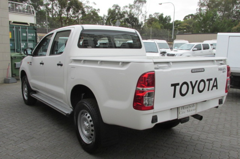 2014 TOYOTA HILUX SR (4x4) KUN26R MY14