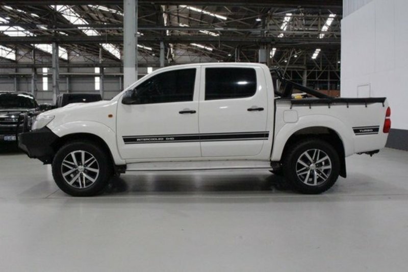 2013 TOYOTA HILUX SR (4x4) KUN26R MY12