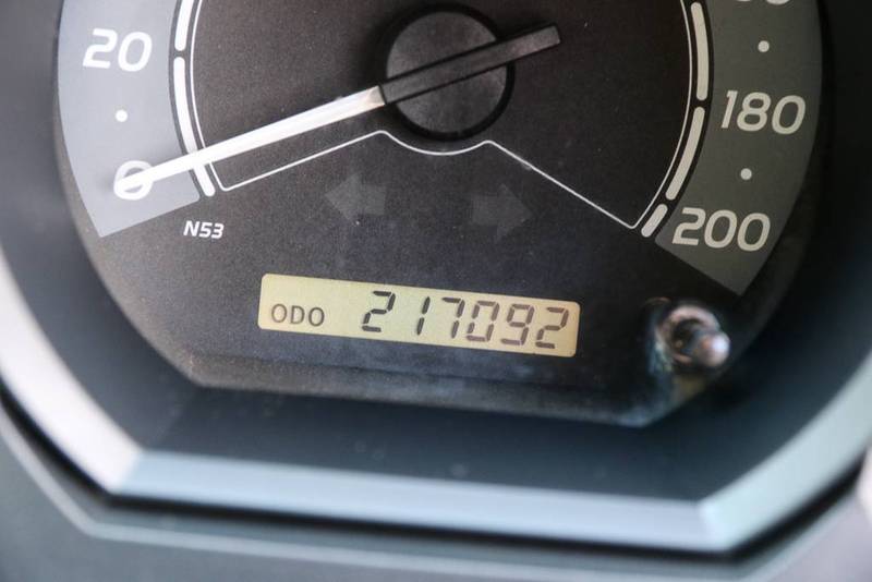 2010 TOYOTA HILUX SR (4x4) KUN26R 09 UPGRADE